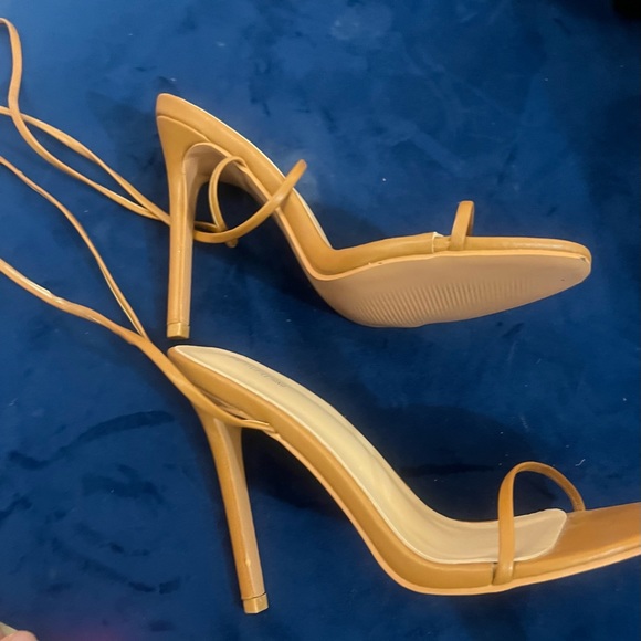 PrettyLittleThing Brown Leather Lace Up Gladiator Heels - Picture 3 of 4